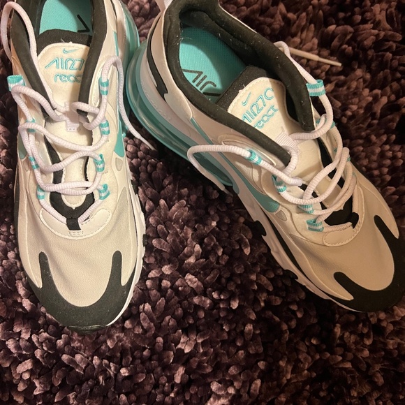 Nike Shoes - Nike, AIR270 size 9.5